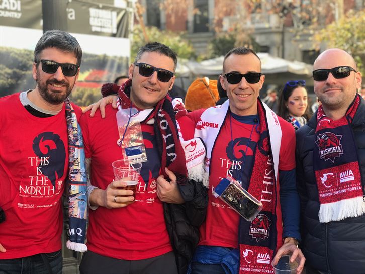 Afición del Baskonia en Madrid