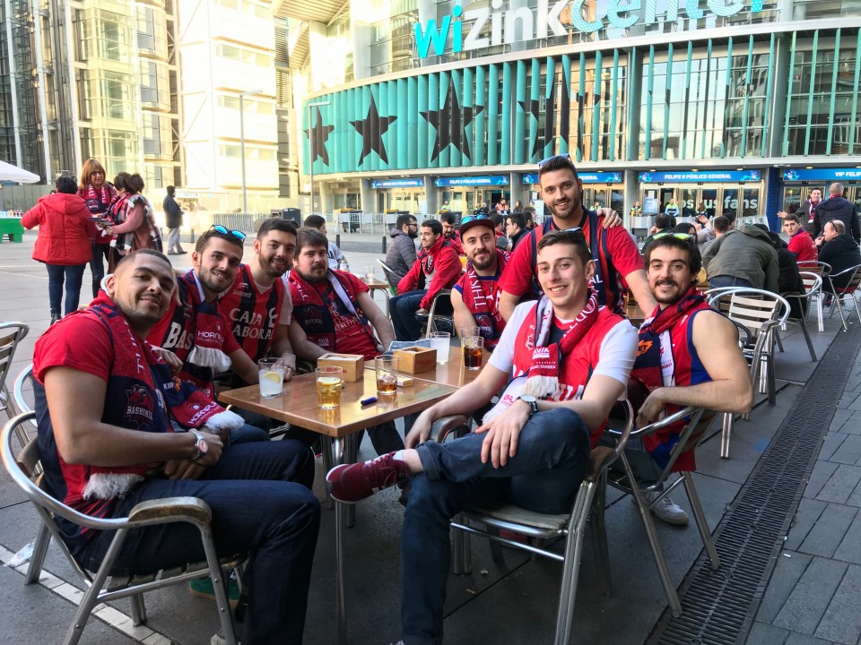 Afición del Baskonia en Madrid