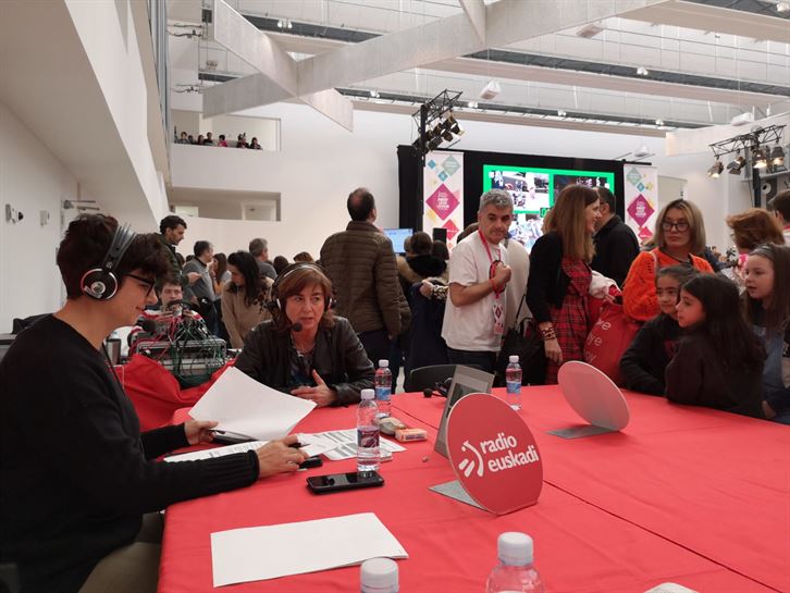 'Más Que Palabras' en Vitoria-Gasteiz. (Foto: Radio Euskadi)