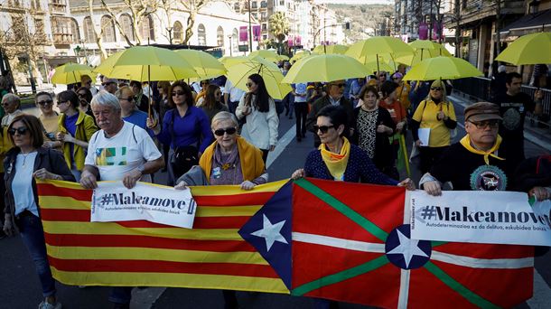 Manifestación Gure Esku Dago en Donostia. EFE