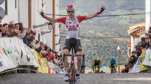 Wellens gana en Andalucía y es el primer líder