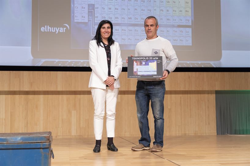 Nekane Balluerka y Jon Artola