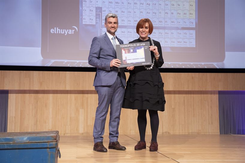 Alfonso Carlosena y Elena Aldasoro