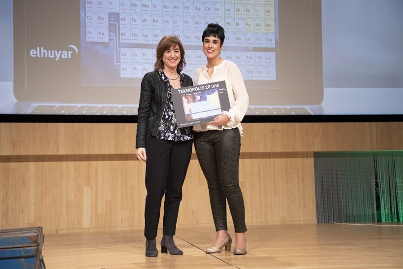 Cristina Uriarte y Nekane Errasti