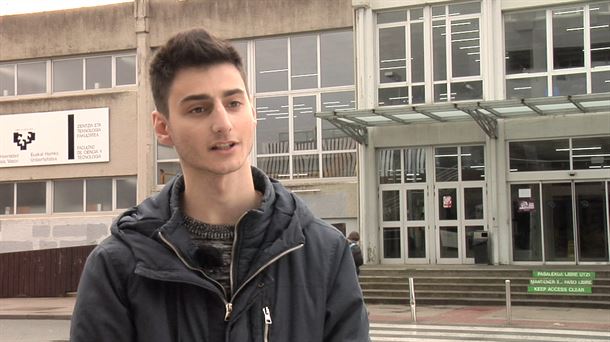 Prueba de acceso: Arnaitz Fernández, estudiante de física