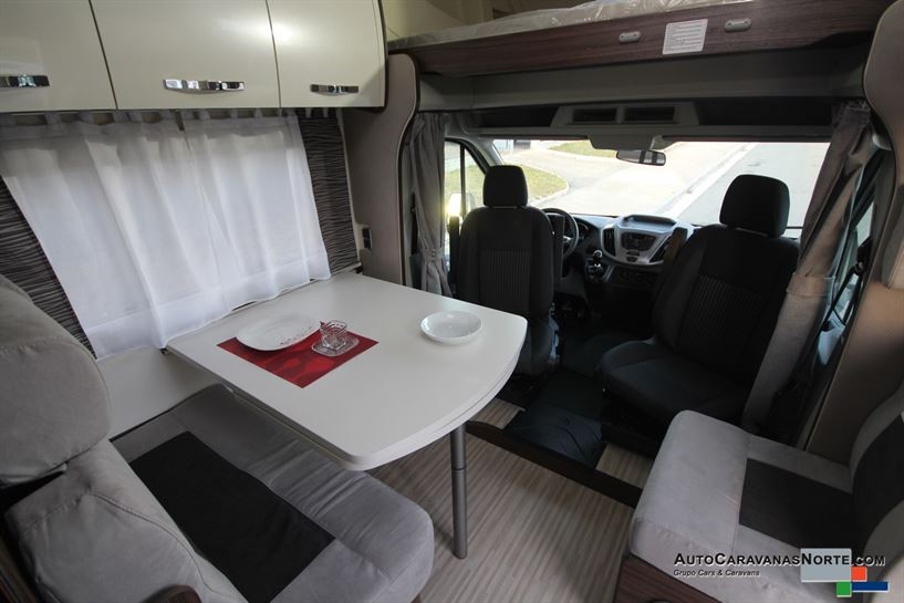 Sala de estar modelo Benimar Sport 340 UP