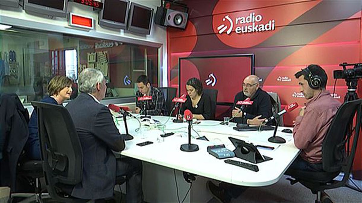 Radio Euskadiko 'Parlamento en las Ondas' saioa