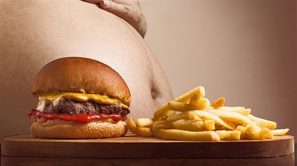 Por qué engancha la dieta obesogénica y la odisea de Elcano  