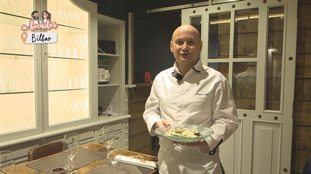 Arroz cremoso son salsa verde, una de las especialidades del Gu2 de Bilbao