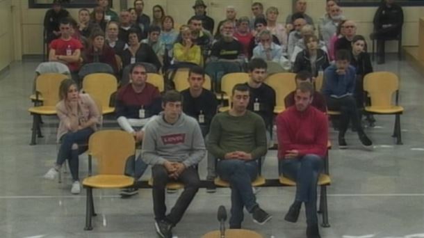 Los ocho jóvenes de Alsasua, en la Audiencia Nacional.