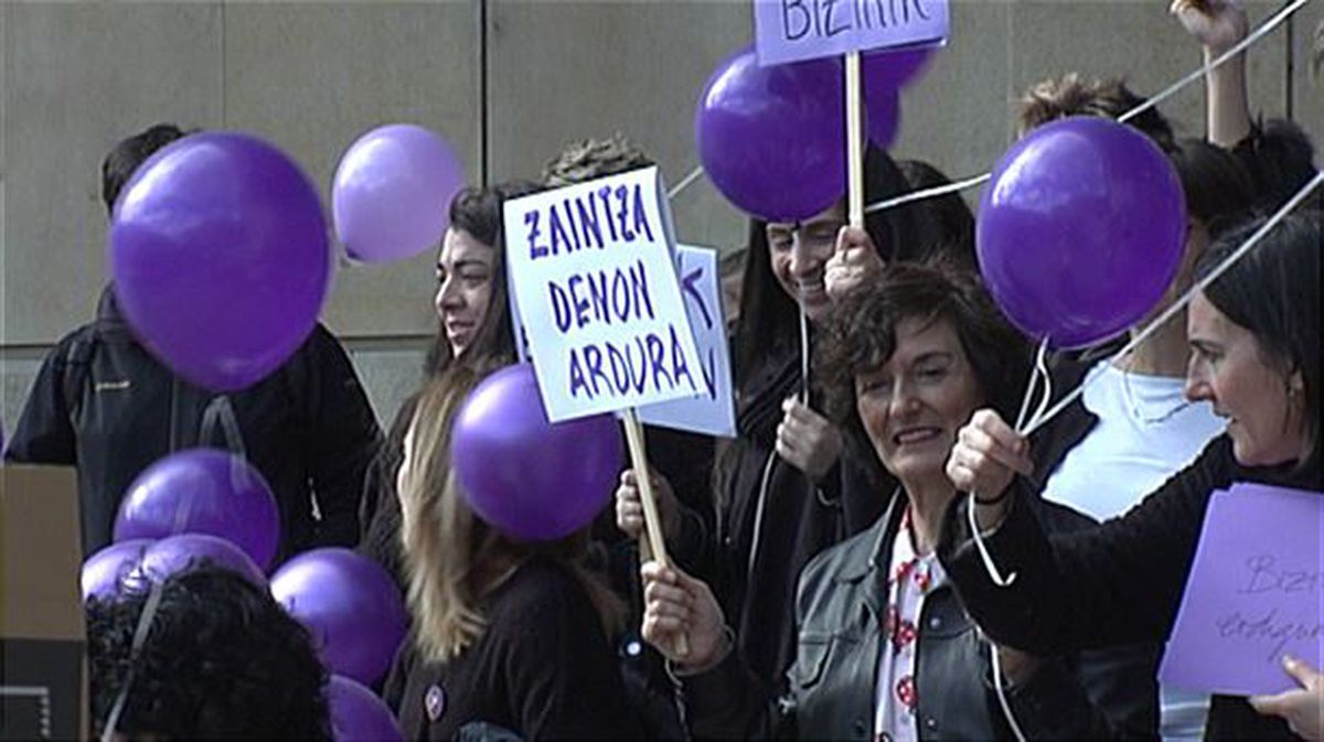 Las trabajadoras de EiTB se suman a la reivindicación del 8 de marzo