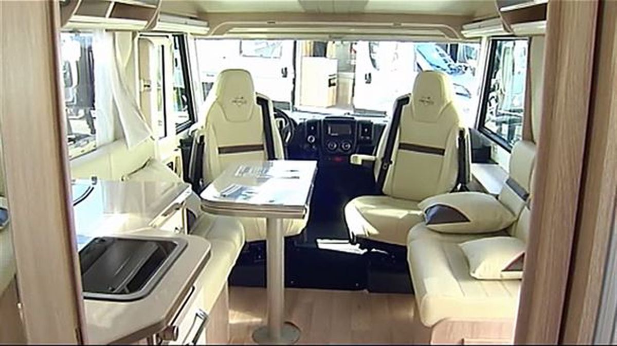 Imagen interior de una de las caravanas a la venta en Biarritz