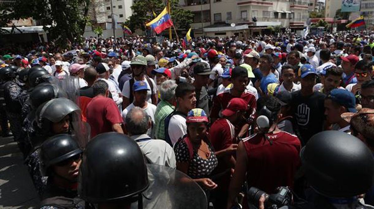 Oposizioaren protesta Caracasen. Argazkia: Efe