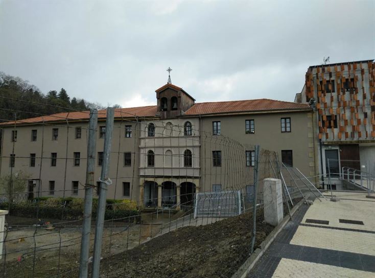 Txomin-enea auzoa, Donostian