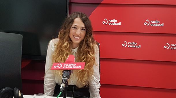 Natali Izagirre presenta su primer disco