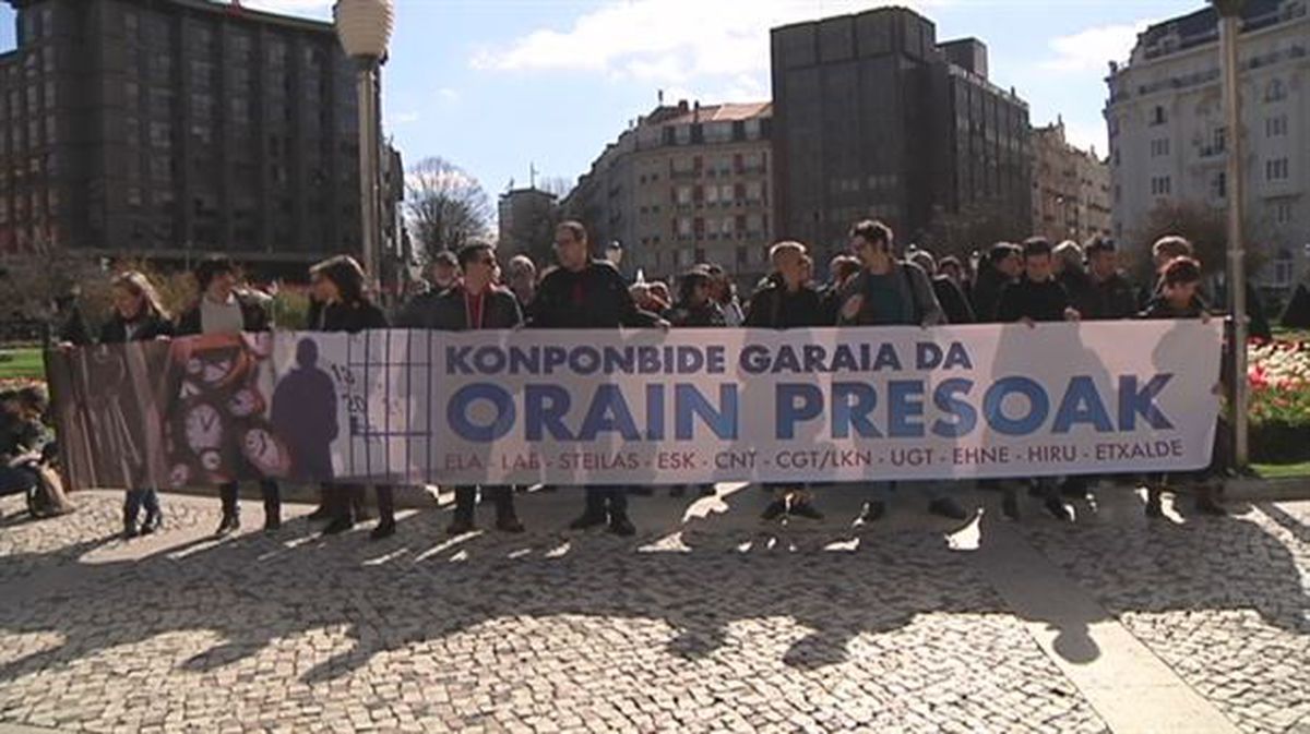 Los sindicatos se han concentrado este viernes en Bilbao. 