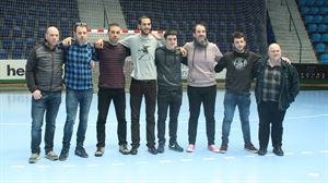 Nafarroako zortzi finalisten ahotsak eta Julio Sotori elkarrizketa