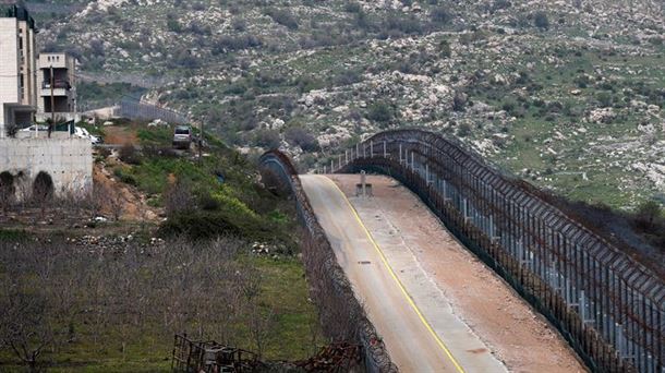 Frontera siria-israelí en los Altos del Golán. Foto: EFE/ Atef Safadi