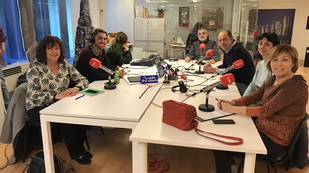 Tertulia de concejales/as en Radio Vitoria