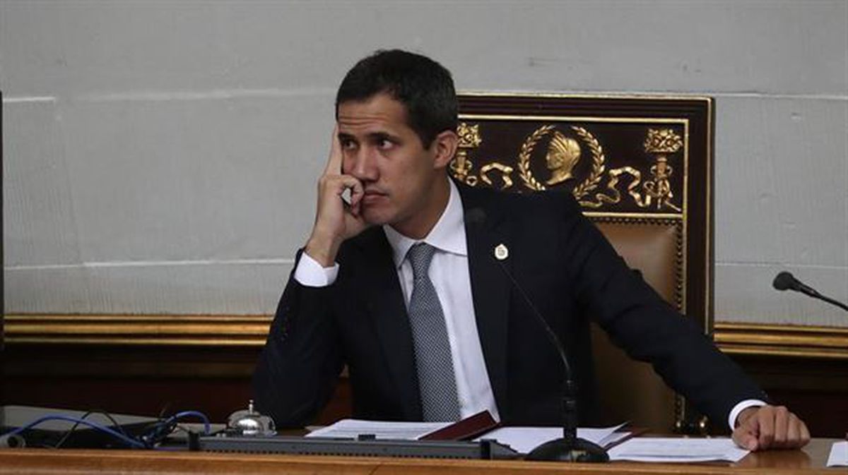 Juan Guaidó en una sesión de la Asamblea Nacional. Foto: EFE/ Rayner Peña
