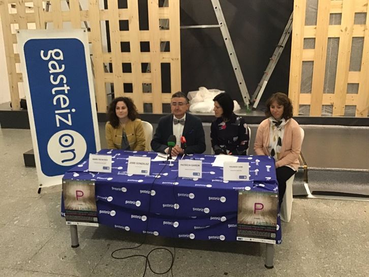 En la presentación de la Pasarela Gasteiz On