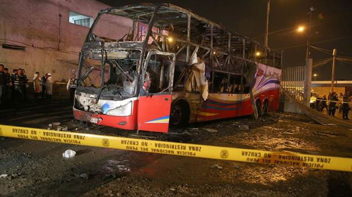 Perun kiskali den autobusa