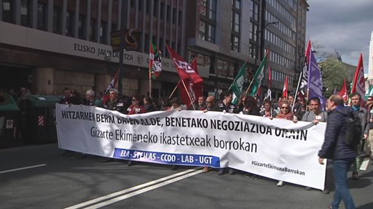 Gizarte ekimeneko zentroetako langileen manifestazioa