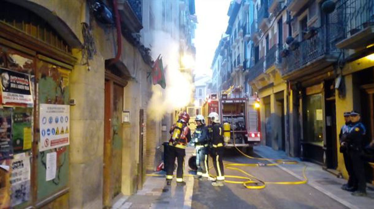 Incendio en la Peña Alegría de Pamplona