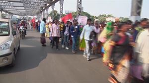 Behind India, un retrato de India desde sus movimientos sociales 