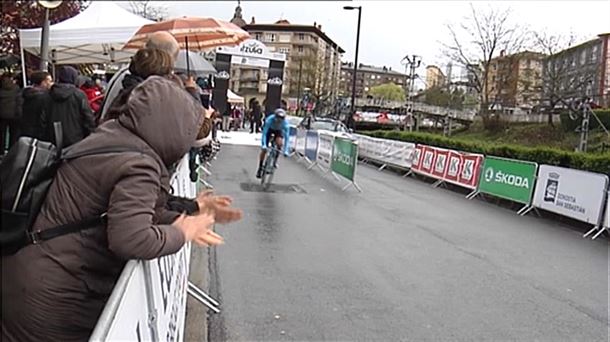 Euskal Herriko Itzuliko azken etapa, EiTBn.
