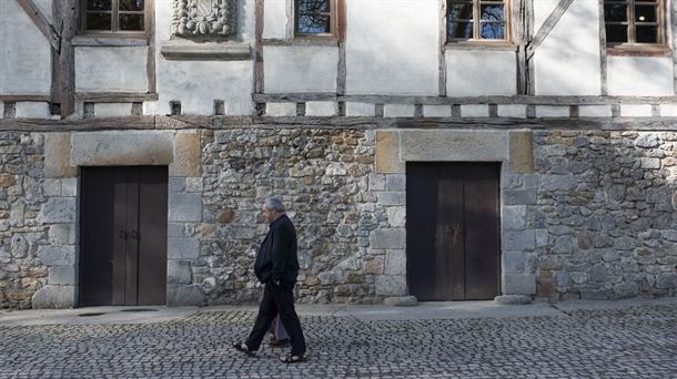 Maite Artola eta Koldobika Jauregi