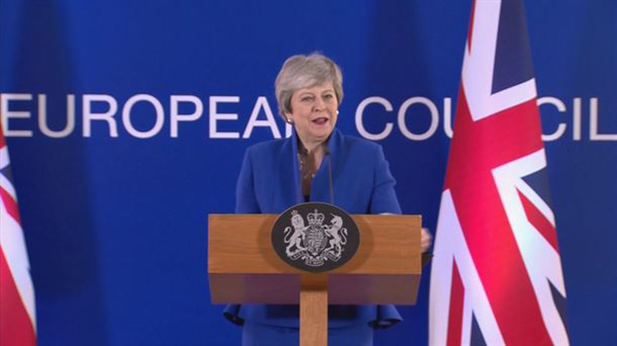 Theresa May lehen ministro britainiarraren prentsaurrekoa, 'brexit'ari buruzko goi-bileraren ostean