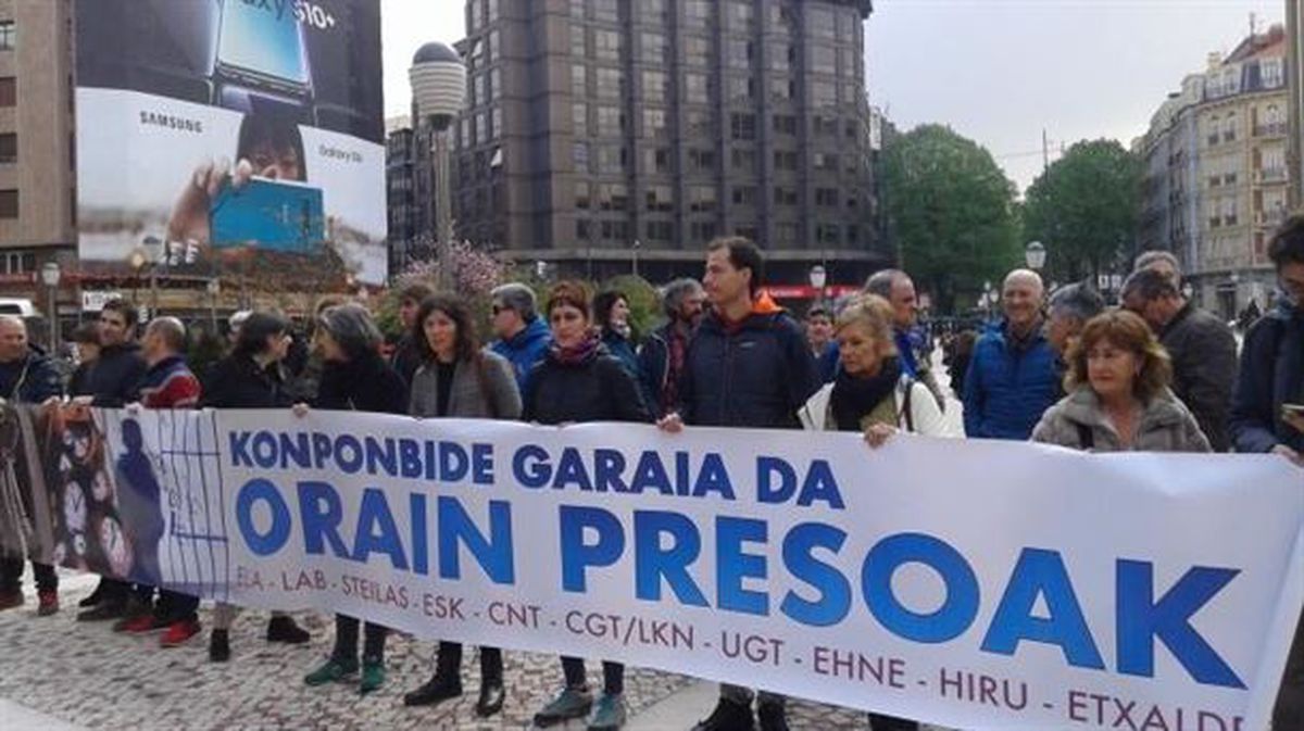 Concentración contra la dispersión en Bilbao. Foto: LAB