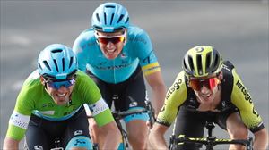 Ion Izagirre, Adam Yates y Jacob Fuglsang