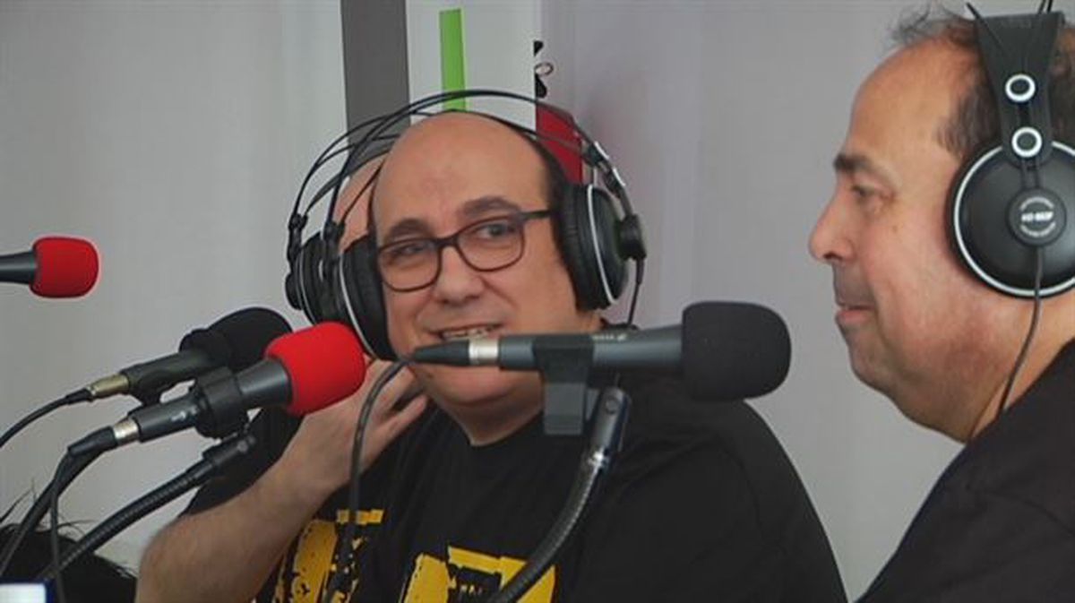 Los podcasters son editores de programas de radio emitidos por Internet