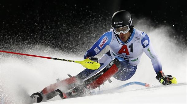 Juan del Campo compitiendo en el eslalon de la Copa del Mundo de esquí alpino de Schladming 