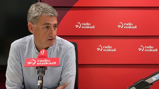 Oskar Matute, entrevistado en Ganbara de Radio Euskadi y Radio Vitoria