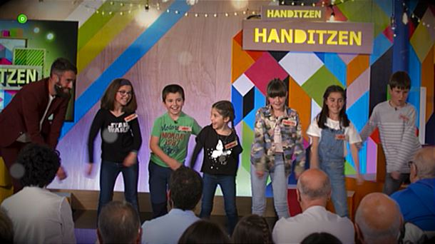 'Handitzen Handitzen' saioko irudiak