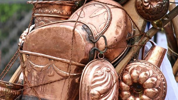 Química y arte del cobre e historia de Almanzor, el azote de Dios
