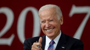 Joe Bidenek AEBko hauteskundeetarako hautagaitza iragarri du