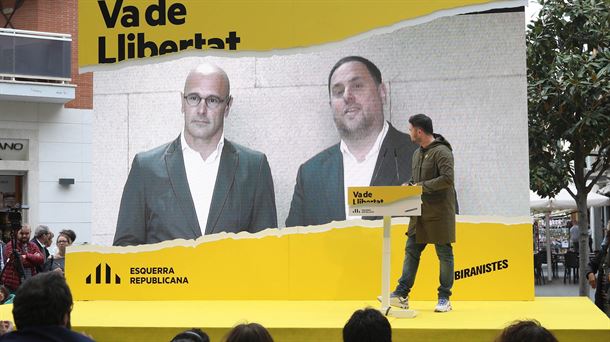 Oriol Junqueras eta Raül Romeva, ERCren hauteskunde ekitaldi batean.