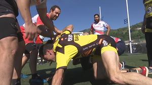 Remeros de Orio y jugadores del Ordizia Rugby entrenan juntos en Altamira