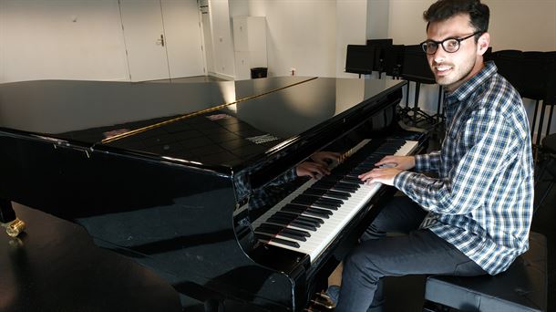 Jose Ramón García en un aula de Musikene