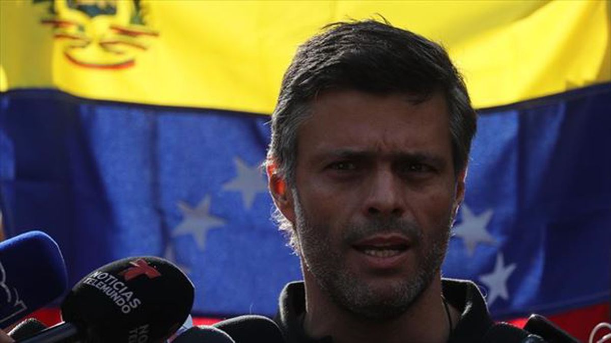 Leopoldo Lopez oposizioko agintaria 