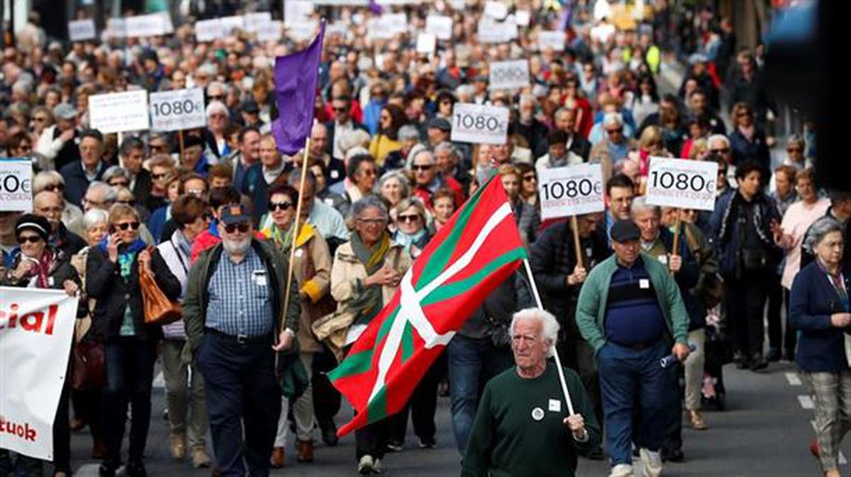 Manifestación de pensionistas en Donostia