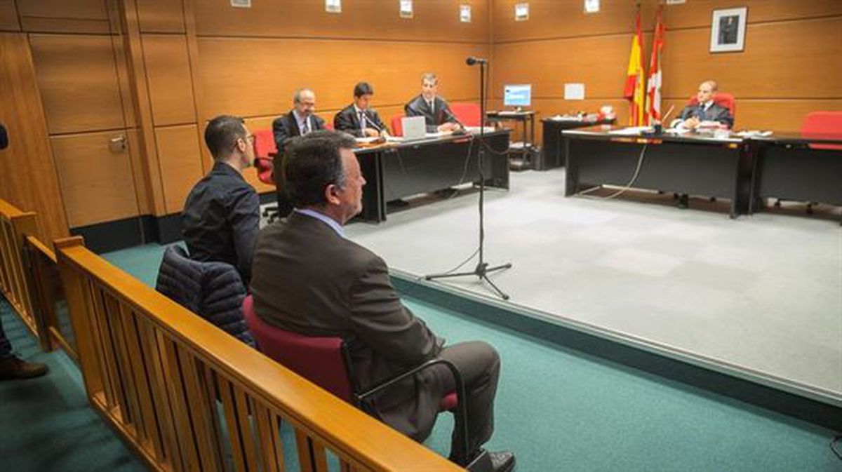Emilio Titos durante el juicio en el Juzgado de lo Penal número 2 de Vitoria-Gasteiz 
