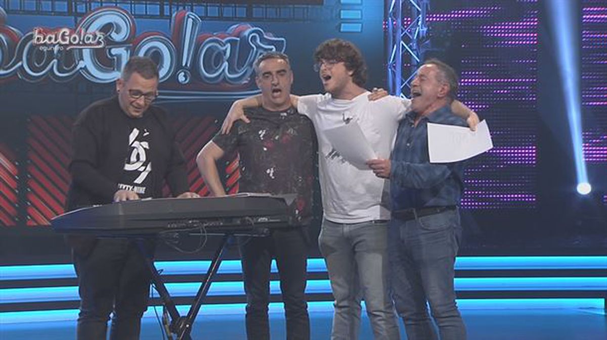 Eng murakkab jinsiy aloqa Kokraklarini sorayotgan ayollar fotosuratlari