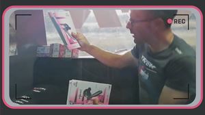 Markel Irizarren bulegoa, autobus barruan