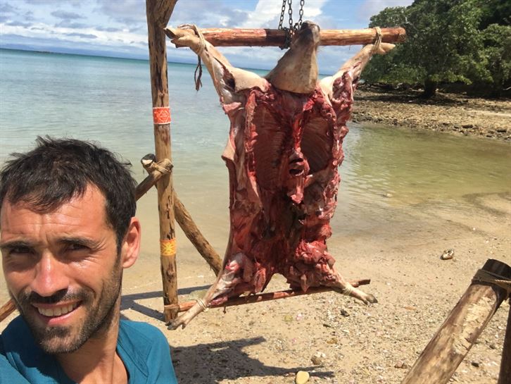 Nakor, antes del comienzo del juego de los caníbales