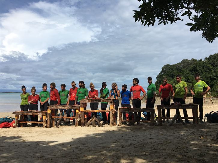 Participantes tras el juego de los caníbales
